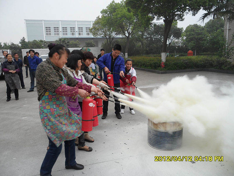 2012421103813553.jpg